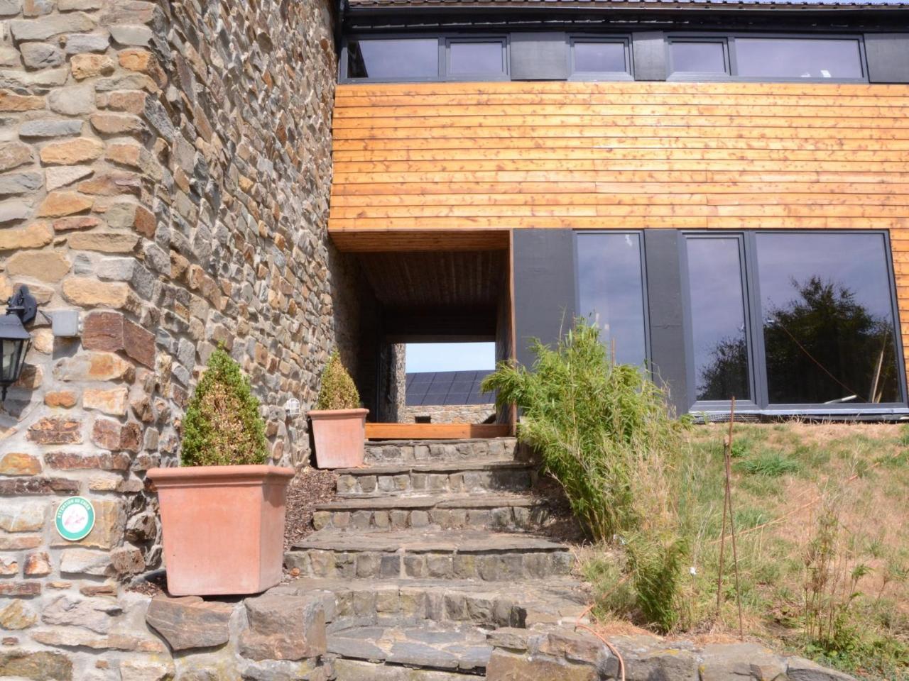 Gorgeous Holiday Home In Stoumont With Garden 外观 照片